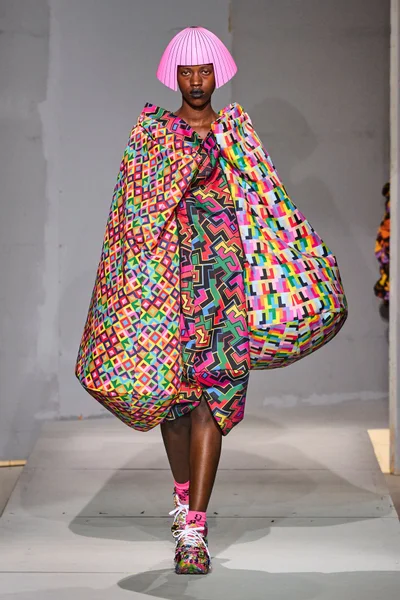 Look 4